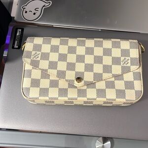Checkered Bag (No Chain - Stain Inside)
